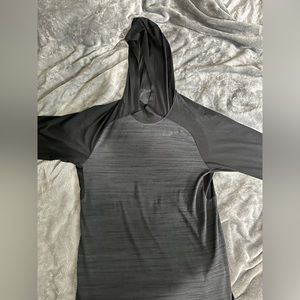 Nike Dry-Fit Hoodie size Small